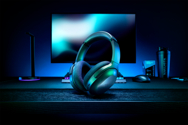RAZER BARRACUDA WIRELESS MULTI-PLATFORM GAMING HEADSET - Image 6
