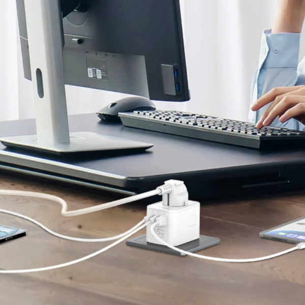 LDNIO Z8 3 USB Ports 45W GaN Travel Adapter - Image 5