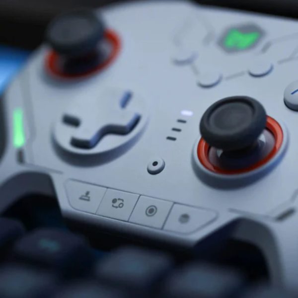 BIGBIG WON BLITZ2 Tri-Mode Wireless Controller with TMR Joysticks - Image 3