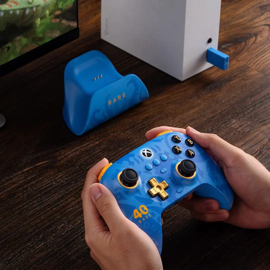 8BitDo Ultimate 3-mode Gaming Controller for Xbox, Rare 40th Anniversary Edition 8 8BitDo Ultimate 3-mode Gaming Controller for Xbox, Rare 40th Anniversary Edition - Image 8